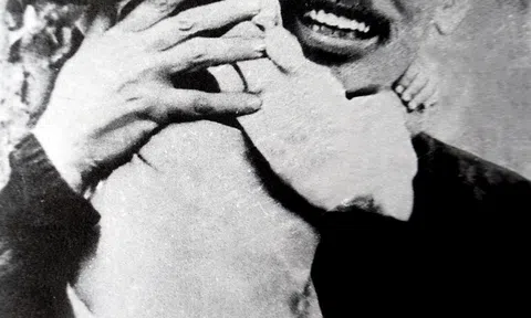 Bác Hồ trong ảnh nghệ thuật