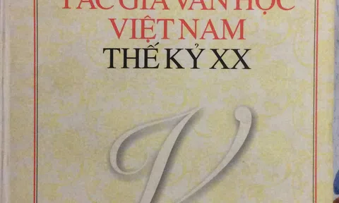 Một thế kỷ dài hơn một trăm năm