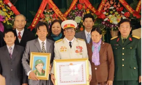 Người chiến sĩ đặc công mưu trí thoát khỏi tay địch