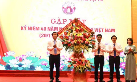 Phú Thọ: Thành phố Việt Trì gặp mặt kỷ niệm 40 năm Ngày Nhà giáo Việt Nam