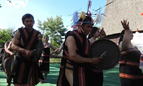 Kon Tum: Tưng bừng Hội thi cồng chiêng, xoang các dân tộc thiểu số năm 2022