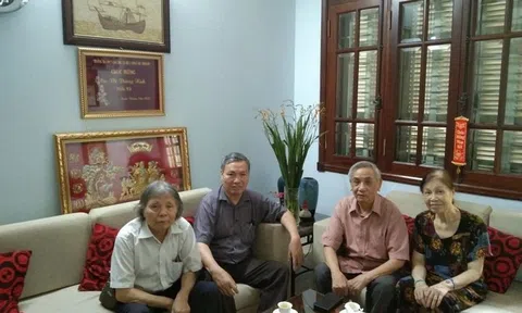   Kỷ niệm 50 năm ra trường (1972 - 2022): Lớp "Trại Chuối" - Sử 13                                                             
