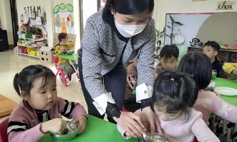 Phú Thọ: Trường Mầm non Xuân Lũng thực hiện “bữa bán trú ăn an toàn”