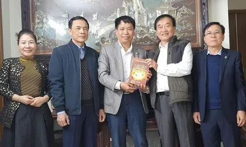 Thăm tết và kết nối với Nhà nghiên cứu Đặng Văn Thảo - Nguyên Chủ tịch Hội đồng Đặng tộc Việt Nam