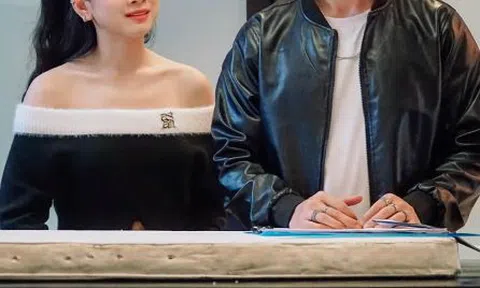 DJ Mie tranh giành trai đẹp với Midu trong phim “Khi ta hai lăm”