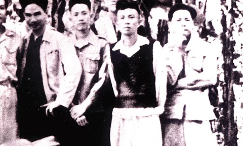 Nhân kỷ niệm 105 năm sinh của nhà thơ Nguyễn Bính (2/1918-2/2023): Nguyễn Bính và Lê Duẩn