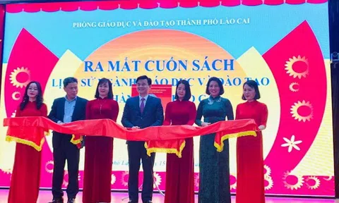 Ra mắt cuốn sách Lịch sử ngành GD&ĐT thành phố Lào Cai