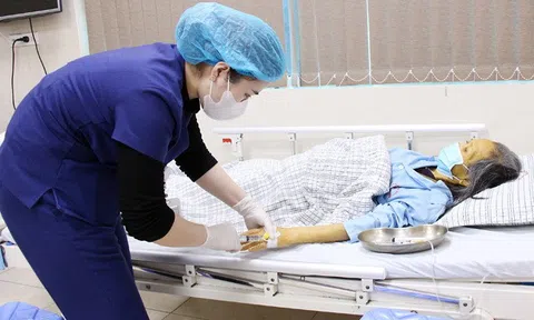 Phú Thọ: Ngành Y tế làm theo lời Bác “Lương y như từ mẫu”