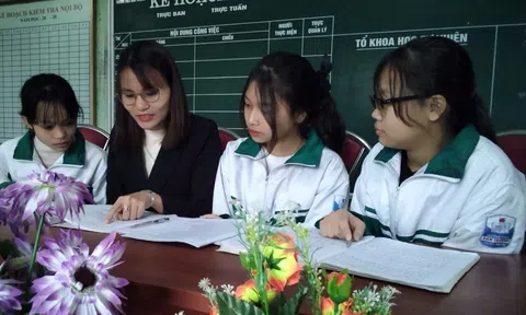 Phú Thọ: Hạ Hòa gặt hái thành công có nhiều em đoạt giải học sinh giỏi cấp tỉnh lớp 9 năm học 2022 – 2023