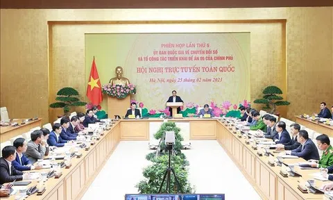 Thủ tướng yêu cầu tập trung hoàn thành và triển khai 53 dịch vụ công thiết yếu trong chuyển đổi số