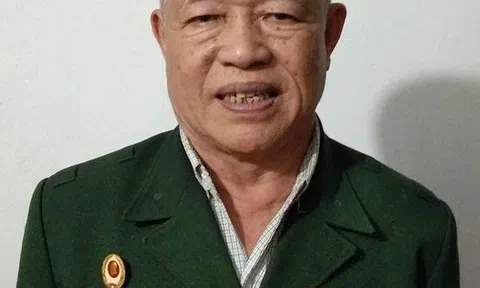 Có một trận cười