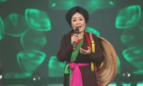 Anh ơi hãy mở mắt ra nghe em hát