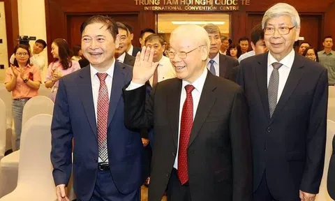 Kỷ niệm trọng thể  60 năm Chủ tịch Hồ Chí Minh gặp mặt đội ngũ trí thức