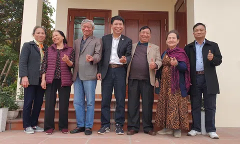 Đề nghị xây đền thờ "Thành hoàng làng của nông dân Việt Nam"