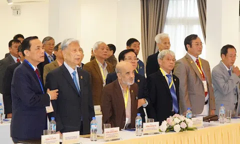 Những tấm ảnh "biết nói" và chuyện chưa kể trong sự kiện giao lưu nhân chứng lịch sử họ Đặng Hà Nội