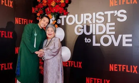 Ra mắt phim “A Tourist’s Guide To Love” của Netflix: Dàn sao lộng lẫy trên thảm đỏ