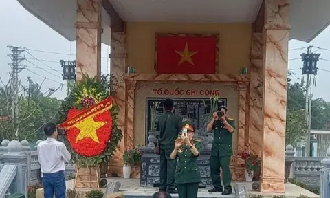    Gặp mặt Tháng Tư
