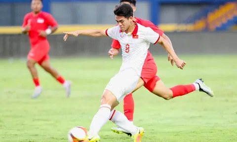 Bóng đá SEA Games 32: U22 Việt Nam giành thắng lợi 3-1 trước U22 Singapore; Tuyển nữ Việt Nam thắng Malaysia 3-0 ở trận ra quân