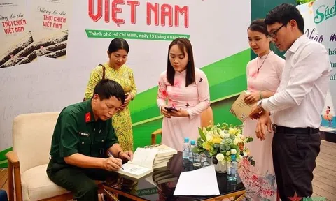 Cà phê sách và giao lưu "Những trang viết từ chiến trường"