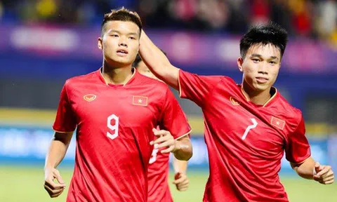 Bảng B bóng đá nam SEA Games 32: Thắng U22 Malaysia với tỷ số 2-1, U 22 Việt Nam giành vé vào bán kết