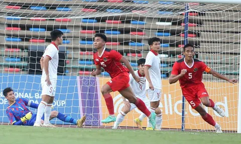 U22 Việt Nam thua U22 Indonesia 2-3 dù đá hơn người ở bán kết SEA Games 32