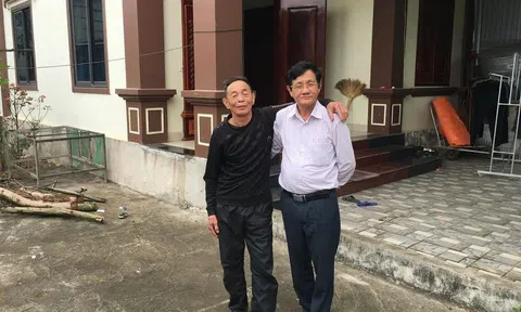 Gặp lại thủ trưởng năm xưa