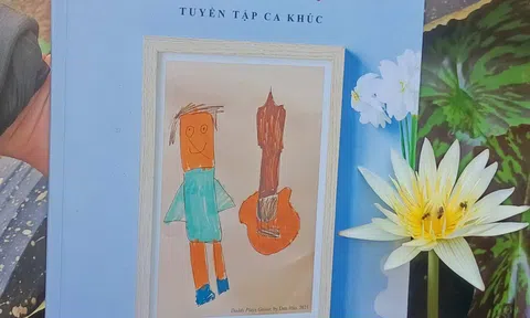 “Giữ trên môi nụ cười” - Tuyển tập 40 ca khúc đậm chất trữ tình