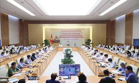 Thủ tướng: Cải cách thủ tục hành chính gắn với chuyển đổi số cần được thúc đẩy mạnh mẽ