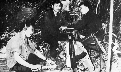 Bản thảo cuốn sách của Ba (Tùy bút: Để tưởng nhớ ba tôi, Nhà báo - Liệt sỹ Trần Văn Anh)