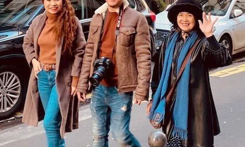 Triển lãm tranh của nhóm “Rong chơi miền nhớ”