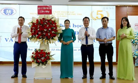  Bệnh viện Đa khoa tỉnh Phú Thọ kỷ niệm 5 năm thành lập Trung tâm Đột quỵ
