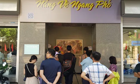 Họa sỹ Văn Quân triển lãm tranh sơn dầu: “Nắng về ngang phố”
