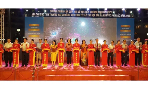  Khai mạc Hội chợ xúc tiến thương mại khu vực kinh tế tập thể Hợp tác xã khu vực phía Bắc năm 2023 tại Hà Nội