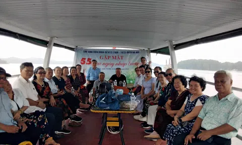 Kỷ niệm 55 năm nhập trường Đại học Tổng hợp Hà Nội (cũ) của cựu sinh viên lớp Sử khoá 13