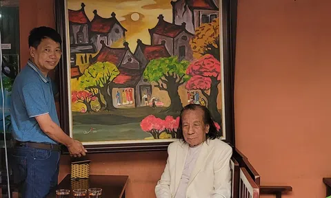 "Quái kiệt xứ Thanh" tặng tranh vẽ phố cổ Hà Nội