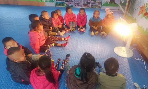 Lào Cai: Phòng chống rét, học sinh chuyên cần vùng biên giới Mường Khương đến trường đạt tỷ lệ cao