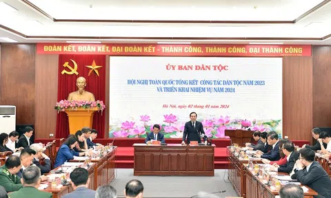 Xây dựng đề án phát triển hệ thống các trường cho con em dân tộc thiểu số