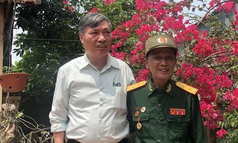 CCB, Trung tá, Nhà thơ Bùi Văn Dung: "Hội chứng Tơ Vò"