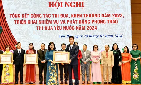  Trường THCS Yên Ninh lá cờ đầu trong sự nghiệp giáo dục của thành phố Yên Bái