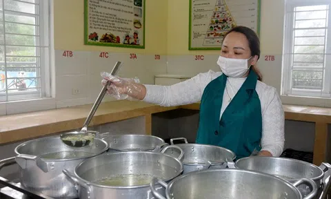 Phú Thọ: Đoan Hùng giám sát nguồn thực phẩm an toàn cung ứng cho bếp ăn các trường học bán trú