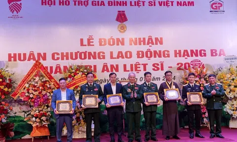 Công ty TNHH Thương mại và Xây dựng Gia Phong với Chương trình "Chia sẻ nụ cười trong dịp Tết đến Xuân về"