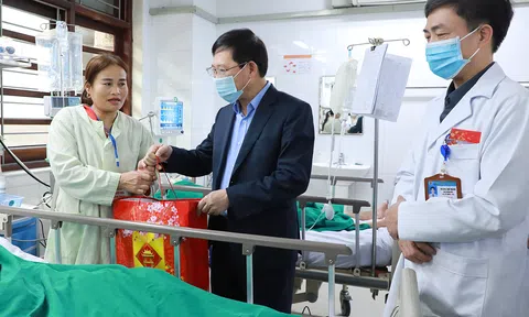 Bắc Giang: Thăm, chúc Tết Bệnh viện Đa khoa tỉnh và Phòng Cảnh sát Phòng cháy, chữa cháy và cứu nạn, cứu hộ