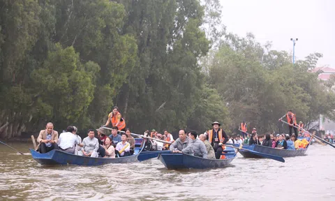 Lễ hội Chùa Hương xuân Giáp Thìn 2024