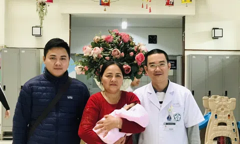 Bệnh viện Bạch Mai cứu chữa và can thiệp thành công cho một trẻ sơ sinh bị bệnh tim bẩm sinh phức tạp