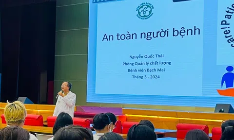 Bệnh viện Bạch Mai mở khóa đào tạo “Sự cố y khoa và An toàn người bệnh”.
