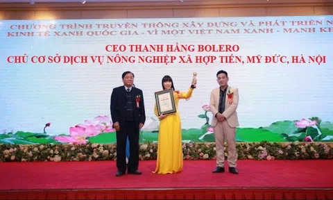 Ca sĩ Thanh Hằng Bolero được vinh danh tại sự kiện Vì một Việt Nam Xanh