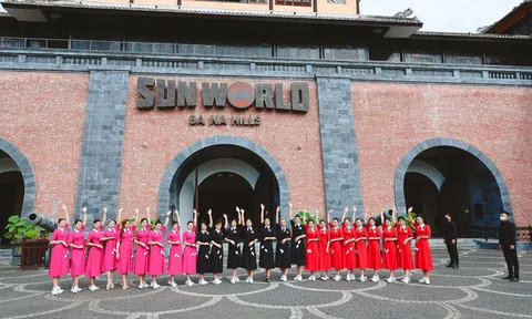 Mãn nhãn với phần trình diễn thời trang của thí sinh Hoa hậu Quý bà Việt Nam Toàn cầu 2022