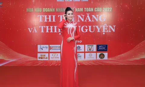 Thí sinh Nguyễn Thị Hoàng Ánh trao tặng 50 triệu đồng vào quỹ thiện nguyện Hoa hậu Doanh nhân Việt Nam Toàn cầu 2022