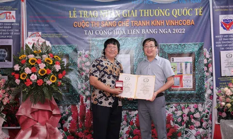 NNUT. Phạm Hồng Vinh đạt giải thưởng Quốc tế về sáng chế và sở hữu trí tuệ tại Liên bang Nga