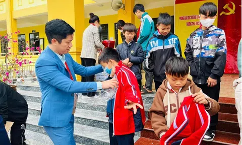 Tiến sĩ giáo dục Nguyễn Văn Thanh với Hành trình Trao xuân Ấm vào những ngày đầu năm 2023